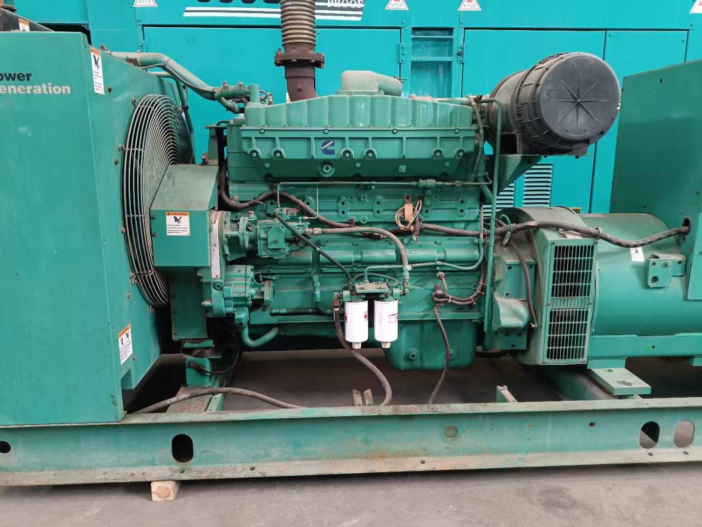 巴东过载会对 600kW 柴油发电机组造成哪些损害？